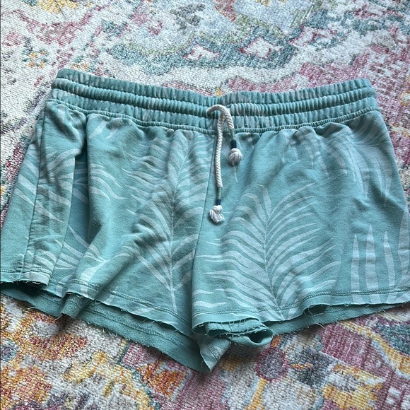 Secret Treasures Green Athletic Shorts with Elastic Waistband - Picture 1 of 4